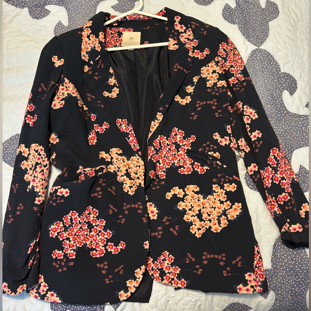 **2 for 20**   Flowered Blazer